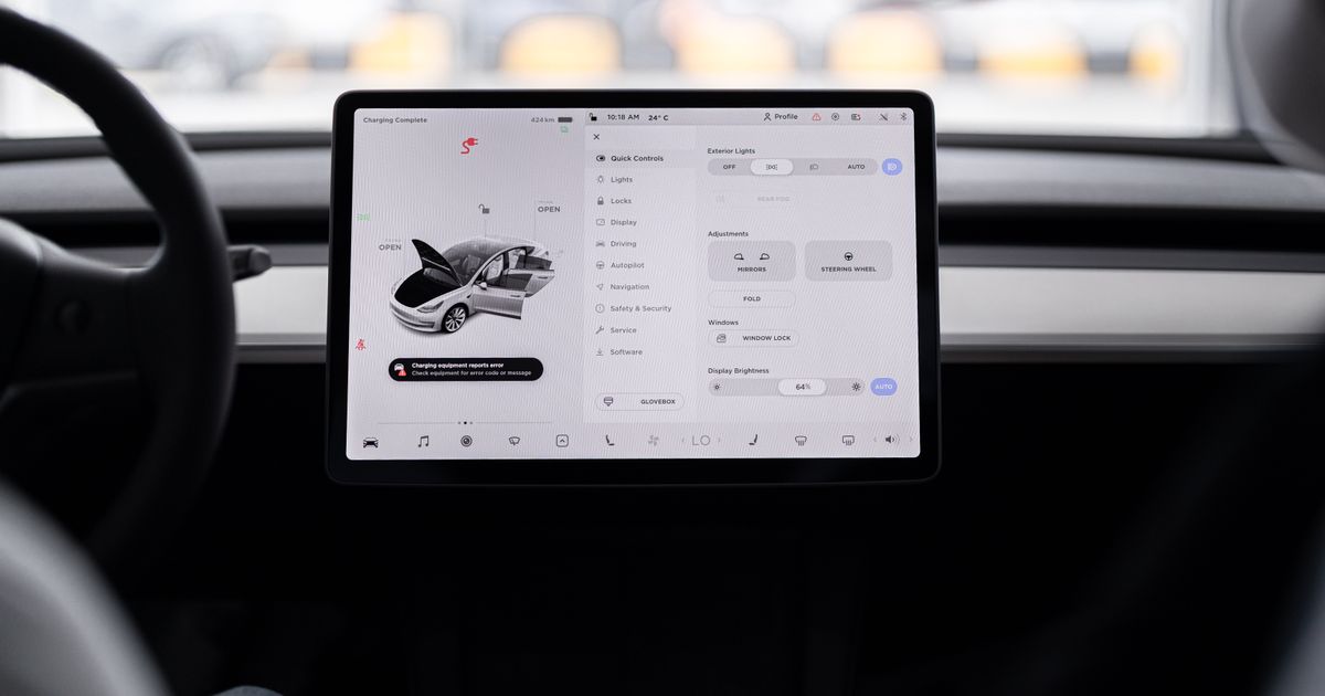 Pantalla del sistema de un vehículo eléctrico