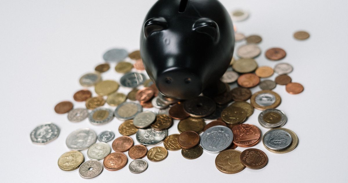 Ahorro de monedas en una hucha